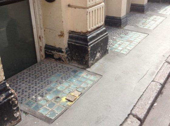 Cast Iron Pavement Light THY 1