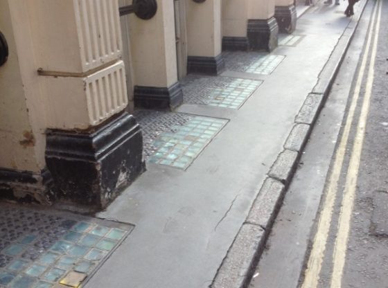 Cast Iron Pavement Light THY 2